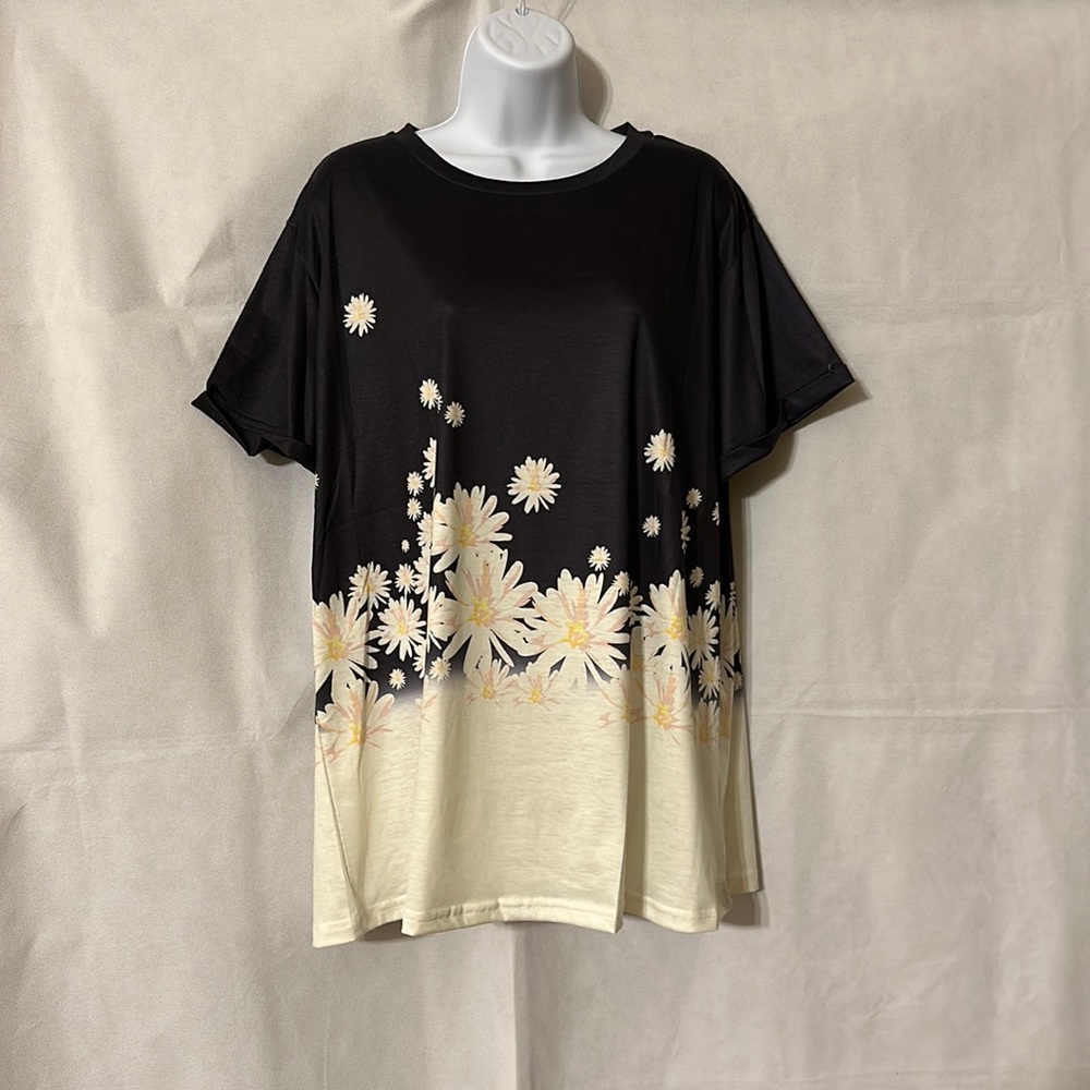 NWT Pixie Lady Floral Print Fancy Tee